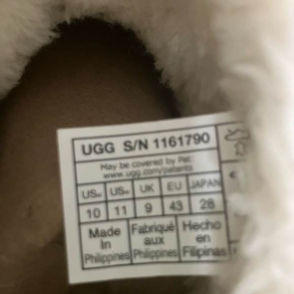 Venture Daze Ultra Mini Cozy Ugg - Picture 8 of 8